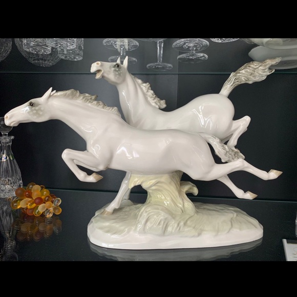 Meet your Posher, Marin - Picture 1 of 1